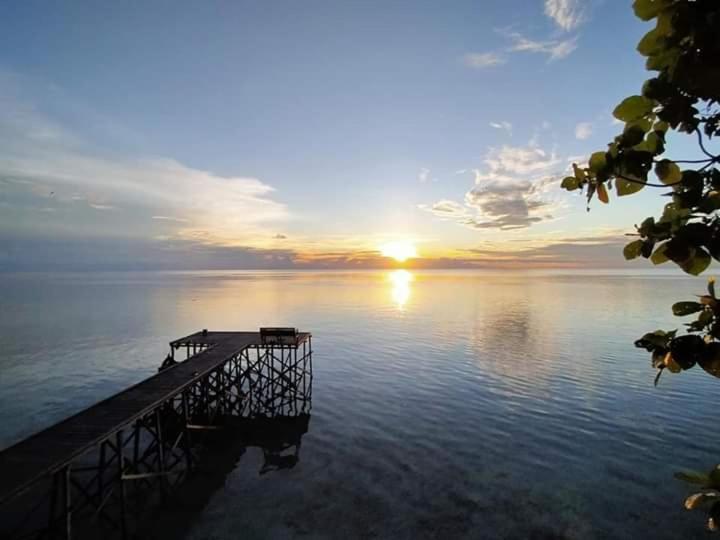 Maratua Dive Center And Lodge Maratua Island Екстериор снимка